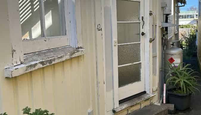 a/42 Fitzherbert Street, Featherston