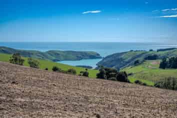 689 Le Bons Bay Road, Le Bons Bay
