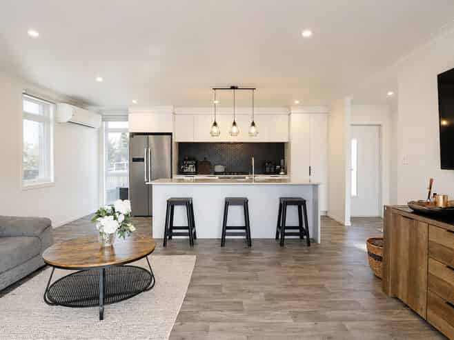 147 Devon Street West, Hillcrest