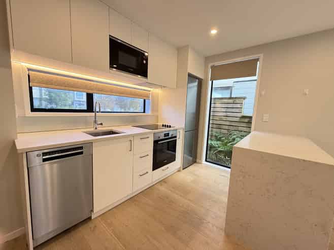 2/2 Parson Lane, Papatoetoe