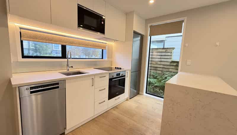 2/2 Parson Lane, Papatoetoe