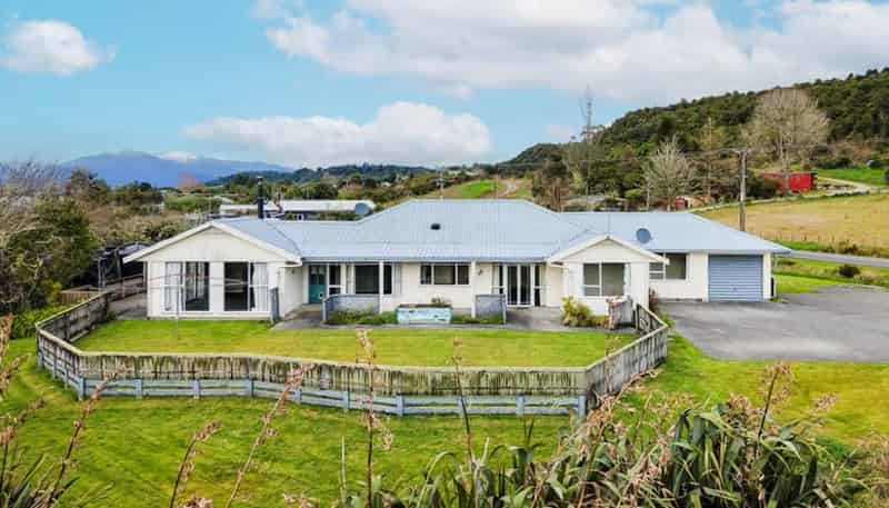 161 Woodstock-Rimu Road, HOKITIKA