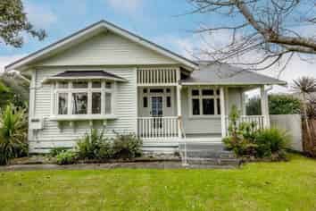 120 Fitzherbert Street, HOKITIKA