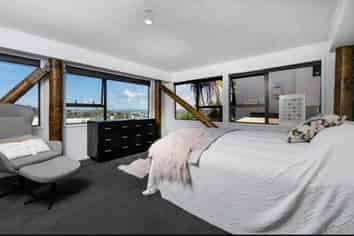 38B Birkdale Road, Birkdale