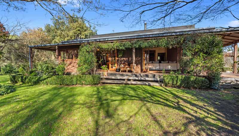 356 Eighty Eight Valley Road, Wakefield