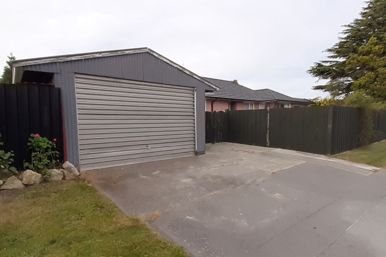 Modern upgrades, outdoor entertaining and a wood fire for heating. - Ansicht 6
