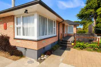 2 Blankney Street, Hornby