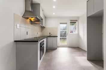 6/63C Owairaka Avenue, Mount Albert