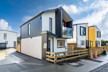1/360 Main Road, Huapai