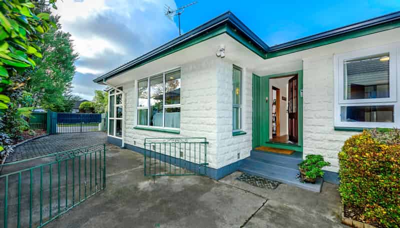 76 Wingate Street, Redwood