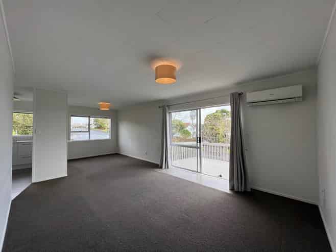 21 Meadowood Drive, Unsworth Heights