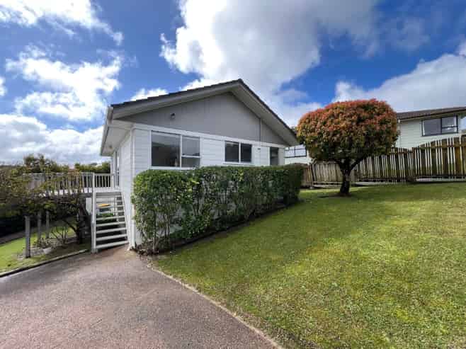 21 Meadowood Drive, Unsworth Heights