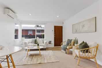 96B Crofton Road, Harewood