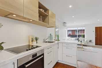 96B Crofton Road, Harewood