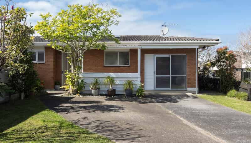 1/957A Beach Road, Torbay