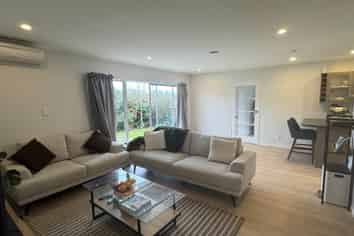 1/957A Beach Road, Torbay