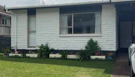 2/31 Sandiacre Way, Browns Bay