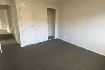 2/31 Sandiacre Way, Browns Bay