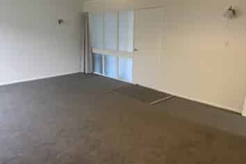 2/31 Sandiacre Way, Browns Bay