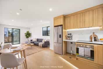 5/360 Main Road, Huapai