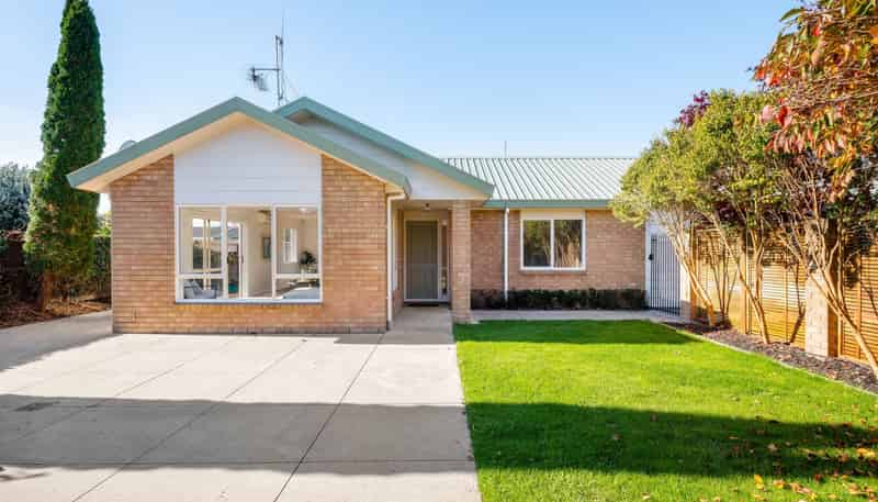 75A East Street, Enderley