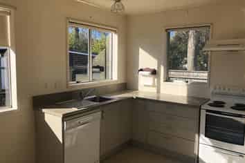 1/16 Cobham Crescent, Stoke