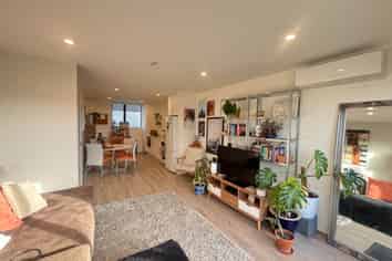 2/12 Tawa Road, Te Atatu Peninsula