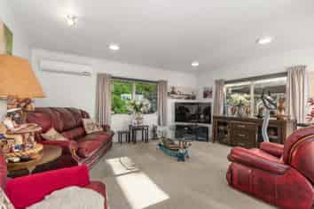 3 Rainbow Place, Onerahi