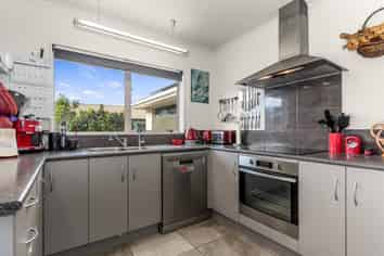 3 Rainbow Place, Onerahi