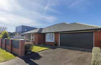 7 Wharenui Road, Riccarton