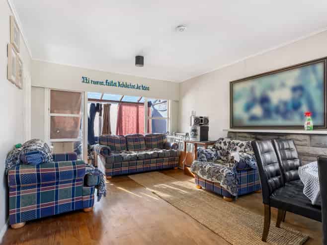 66 Clayton Avenue, Otara