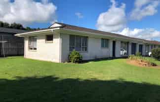 12A Manse Road, Papakura