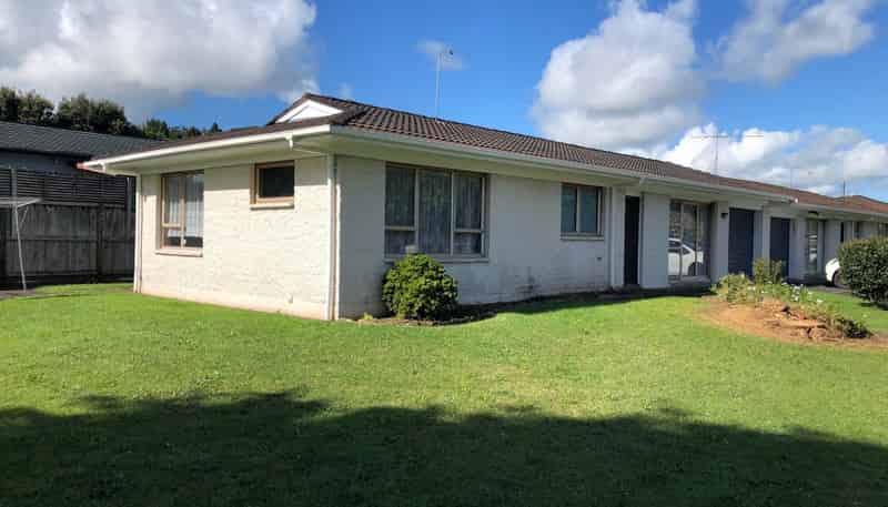 12A Manse Road, Papakura