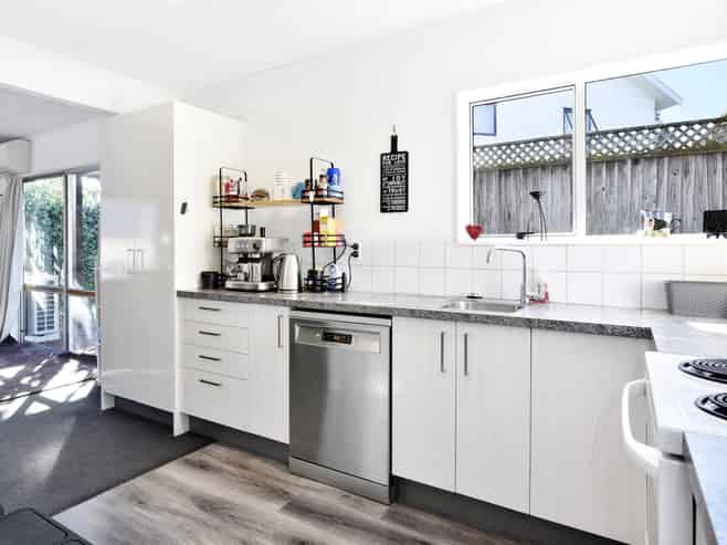 17 Hunter Avenue, Richmond