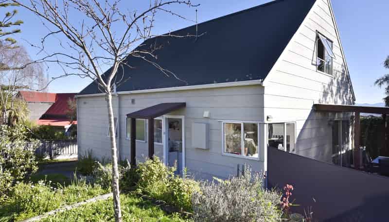 17 Hunter Avenue, Richmond