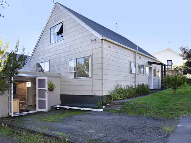 17 Hunter Avenue, Richmond