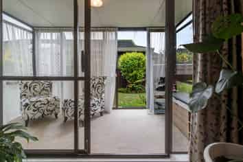 Manawatu / Whanganui - Address withheld