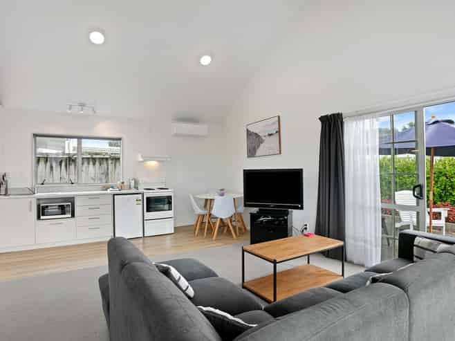 Whangamata Coastal Lifestyle Delight