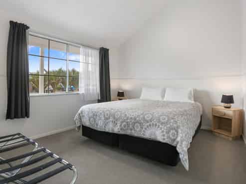 Whangamata Coastal Lifestyle Delight