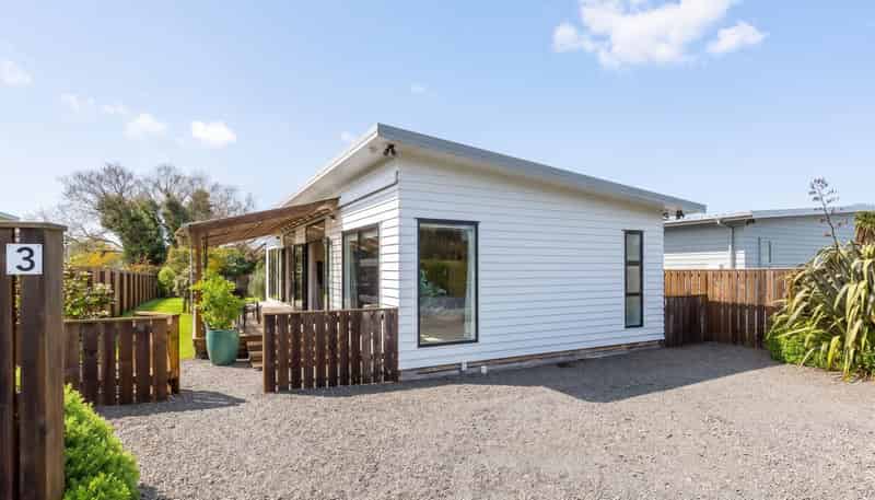 3 Orion Way, Featherston