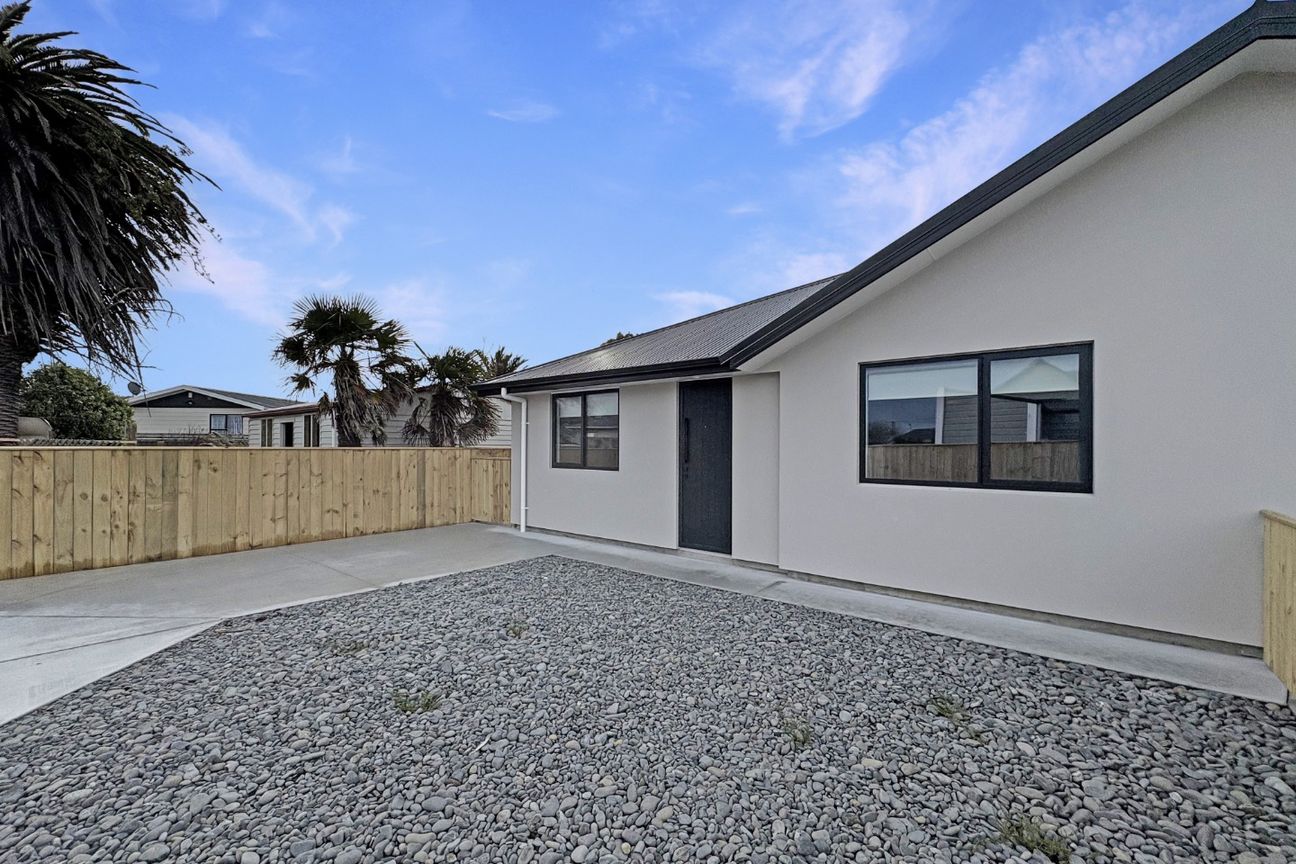 CASTLECLIFF - 3 BEDROOMS - Vista 2