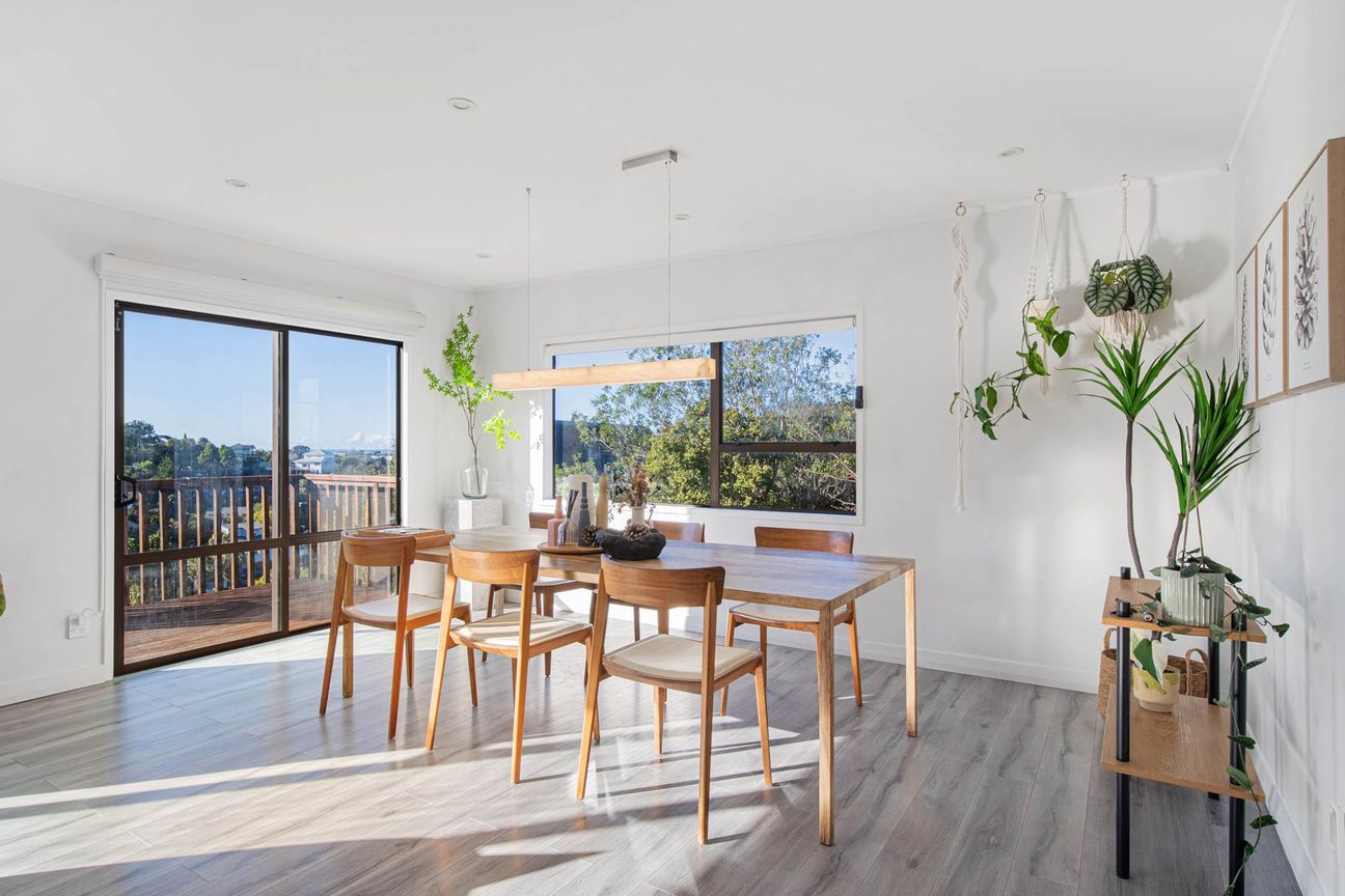 Elegant Living, Sea Views & Rangitoto Zones – další