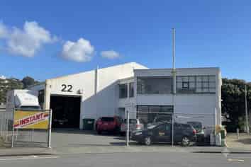 Trade Warehouse With Office- Bunnings Precinct