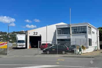 Trade Warehouse With Office- Bunnings Precinct