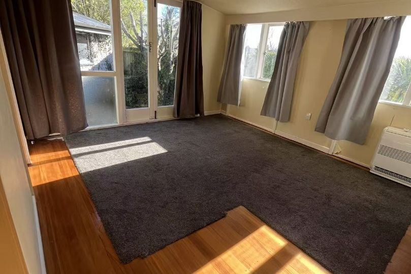 Great Location – Walk to Burnside High School! - Ansicht 4