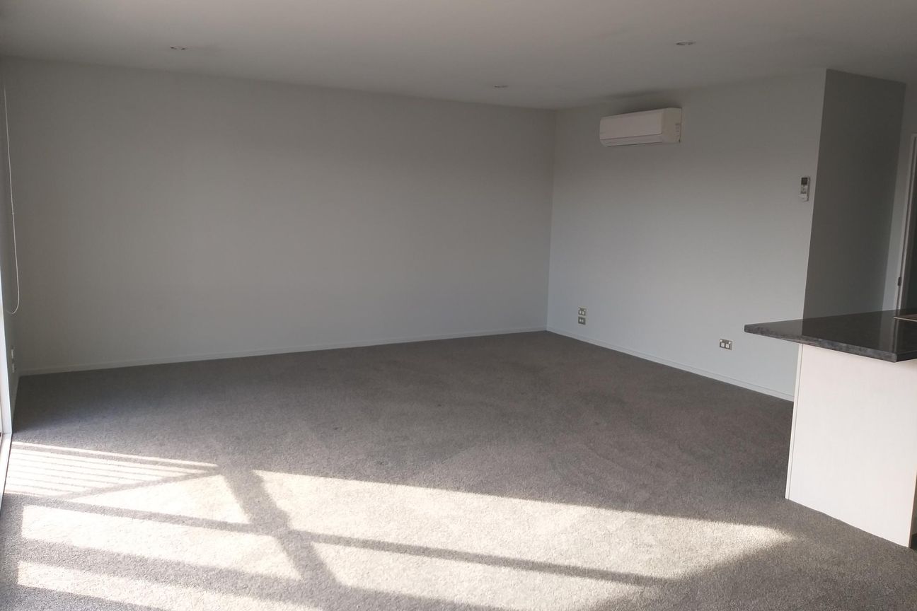 Spacious 3-Bedroom Home Close to Shops, Parks and Amenities - Widok 5
