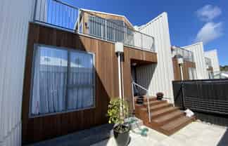 2/79 Beachville Road, Redcliffs