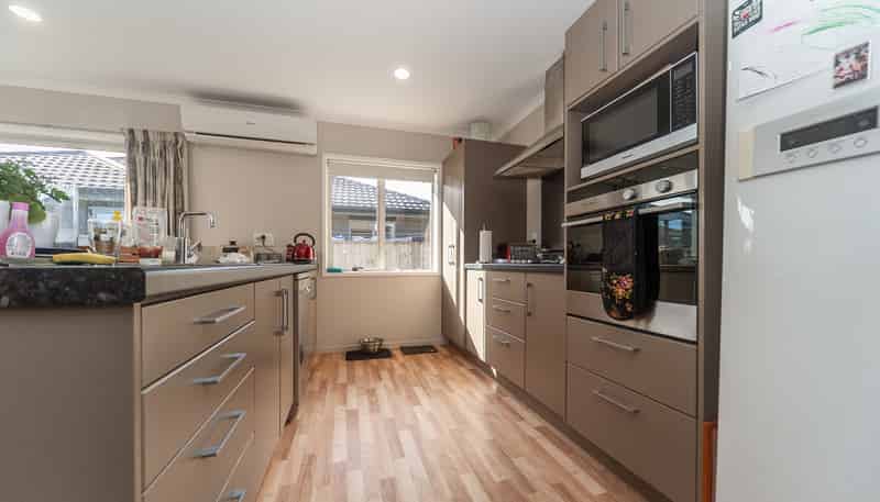 10 Greenstone Grove, Upper Hutt