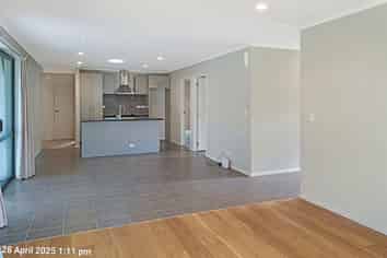 13A Highlight Parade, Te Atatu South