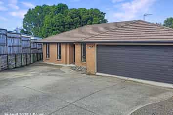 13A Highlight Parade, Te Atatu South